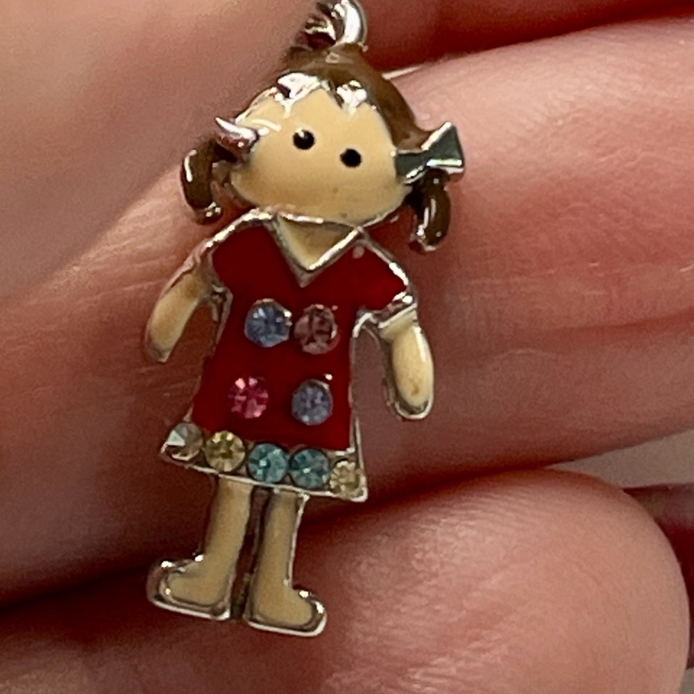 🐥 Wobbling Doll Charm - Picture 6 of 6